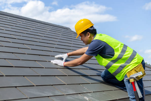 Best Roof Gutter Cleaning  in Fairfield, IL